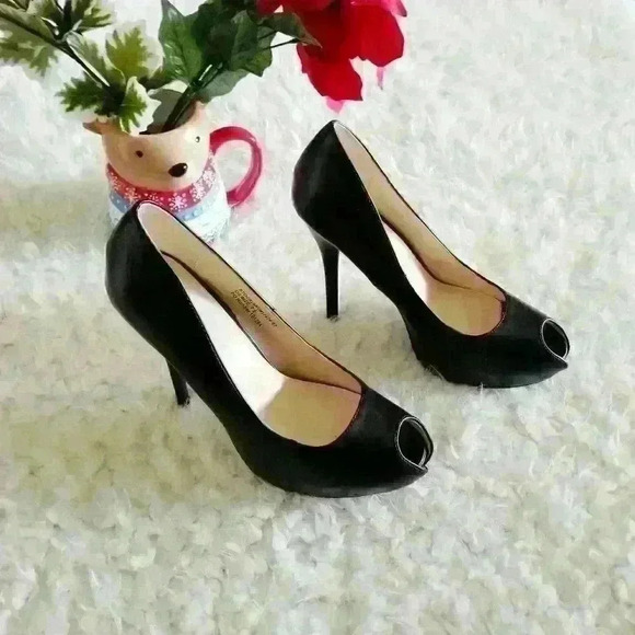 Cathy Jeans Shoes - Picture 1 of 7